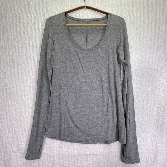 Lululemon Gray Sweat Thumbholes Relaxed Stretch Long Sleeve T-Shirt Size 8 - Picture 1 of 7
